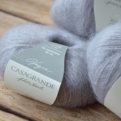 Casagrande Моточная пряжа Vogue материал кидмохер, шелк цвет серый с лиловым 00153-8
