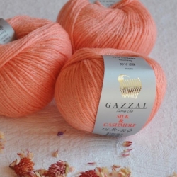 Gazzal  Моточная пряжа Silk&Cashmere  материал  кашемир+шелк цвет абрикос 453